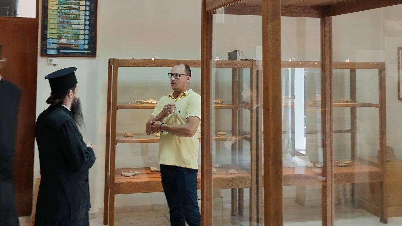 Αιθουσα του παλαιοντολογικού μουσείου Νοστιμο Καστοριά 