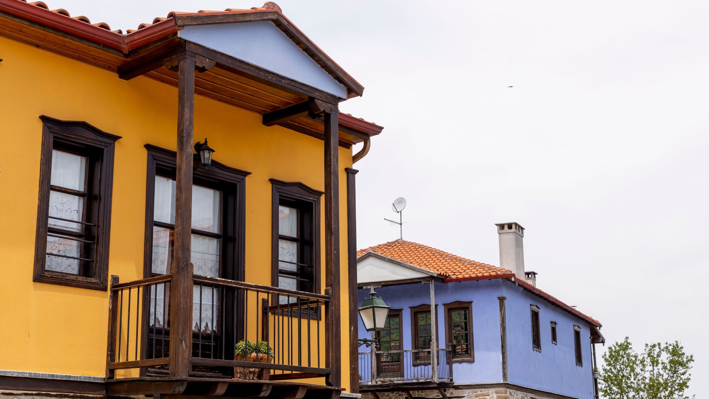 Παραδοσιακά σπίτια στην Αρναία Χαλκιδική 