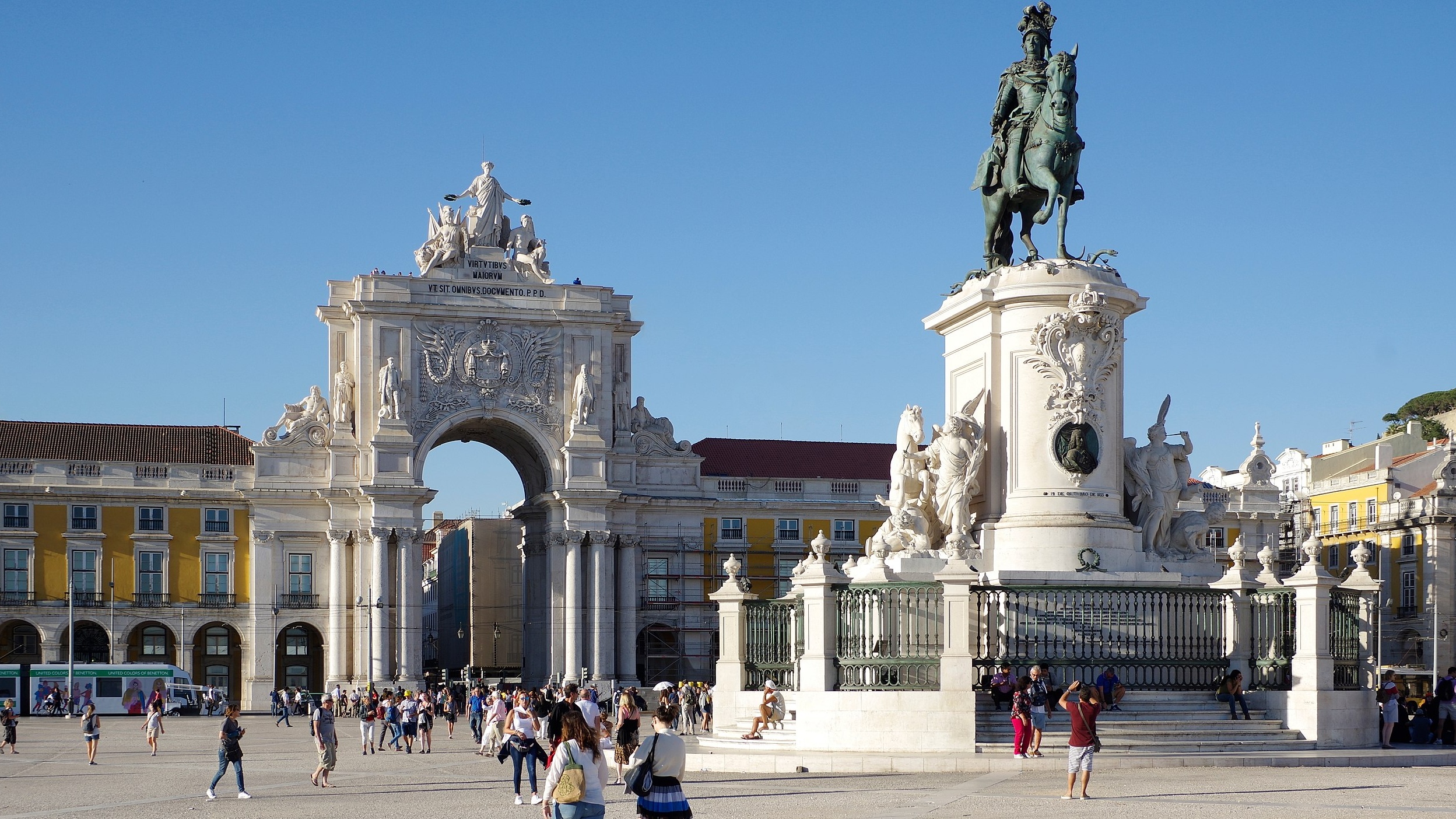 Πλατεία Εμπορίου κεντρική πλατεία της πόλης