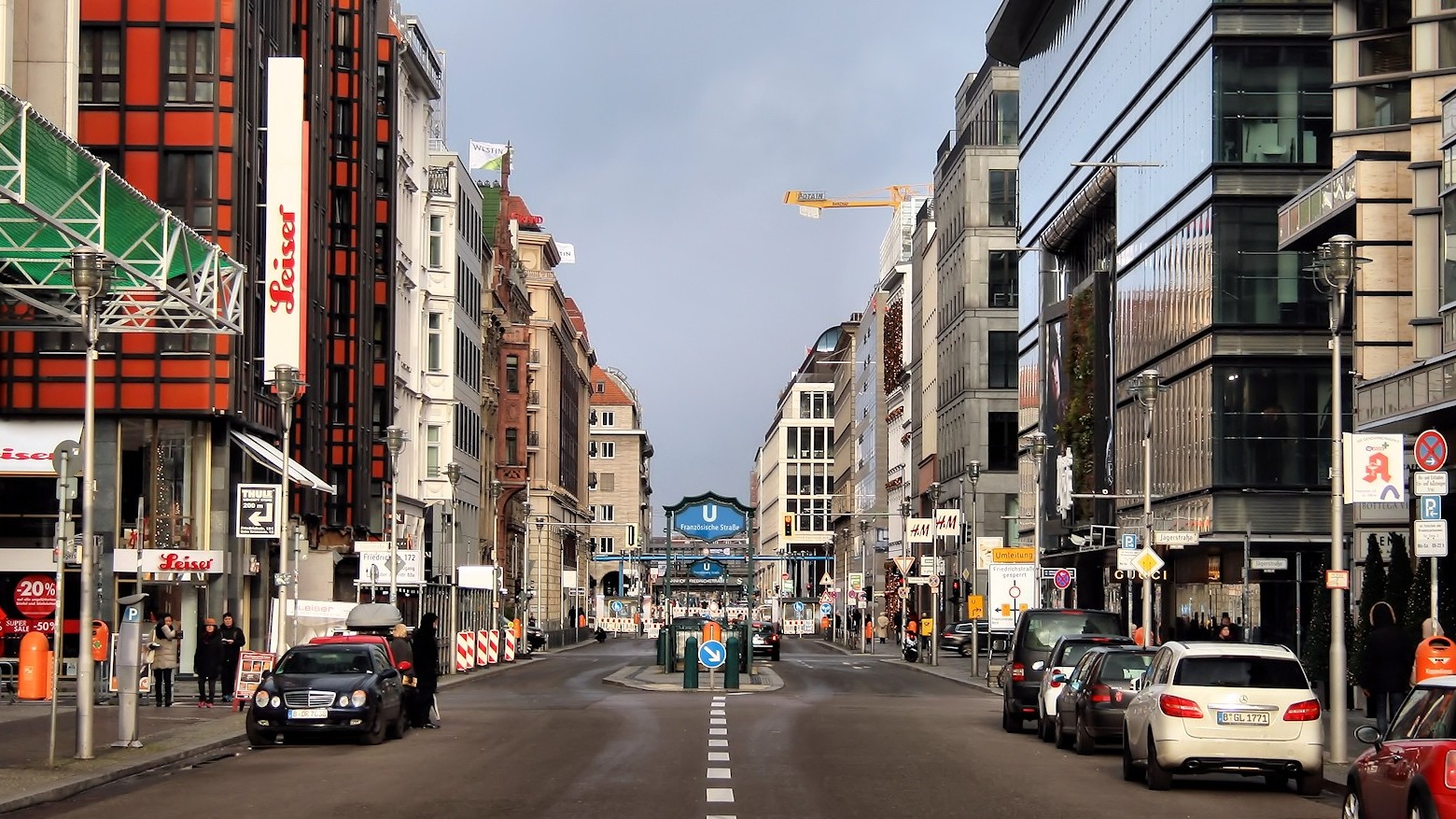 Ο δρόμος Friedrichstraße στο κεντρικό Βερολίνο, Γερμανία