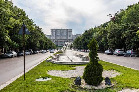 βουκουρέστι λεωφόρος της ενότητας και το παλάτι του κοινοβουλίου