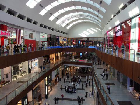 Dubai Mall το εσωτερικό ένός σύχρονου εμπορικού κέντρου στο ντουμπάι