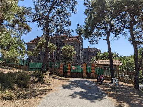 Παλιό ελληνικό ορφανοτροφείο Πριγκηπόννησα Κωνσταντινούπολη