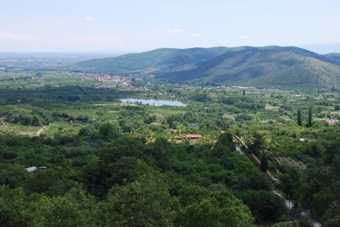 εδεσσα η θέα προς την πεδιάδα από το ακρόπολη (το φρύδι) της πόλης