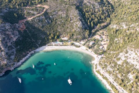 παραλία λιμνοναρι σκοπελοσ αεροφωτογραφία