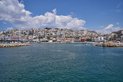 μικρολιμανο φαγητο η είσοδος του λιμανιού