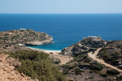 Η παραλία Βιτάλι και ο δρόμος που οδηγεί σε αυτή ανδροσ αξιοθεατα