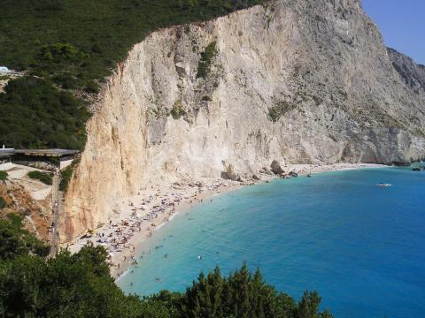 Πανοραμική φωτογραφία με την παραλία Πόρτο Κατσίκι εξανθεια λευκαδα