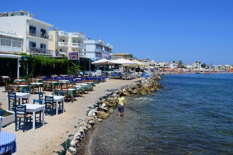 κωσ ταβέρνες στην παραλία στην πόλη της κω