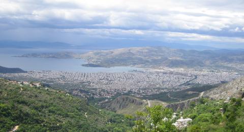 Η θέα της πόλης του Βόλου από τους πρόποδες του Πηλίου βόλοσ αξιοθέατα