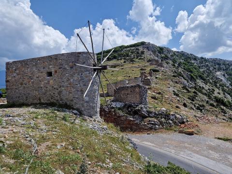 Ανεμόμυλοι στο Σελί Αμπέλου