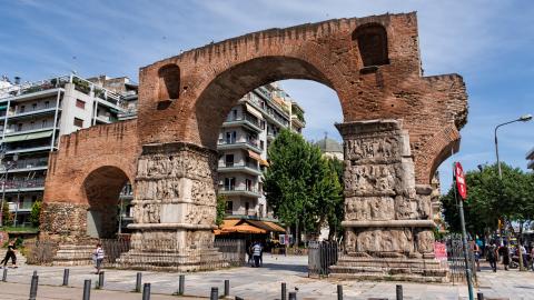 Η Καμάρα (Αψίδα του Γαλερίου) στη Θεσσαλονίκη