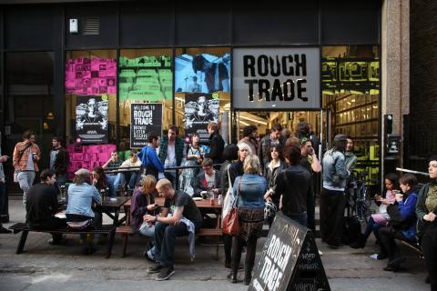 Το δισκοπωλείο rough trade east στο Λονδίνο