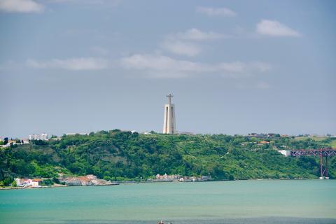 Το άγαλμα Χριστός Βασιλιάς στη Λισαβόνα, Πορτογαλία