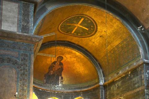Ο Σταυρός σε ψηφιδωτή απεικόνιση στην Αγία Σοφία