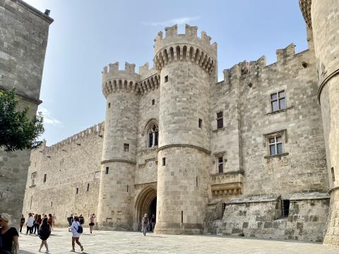 Το παλάτι του μεγάλου μάγιστρου στην Παλιά Πόλη της Ρόδου