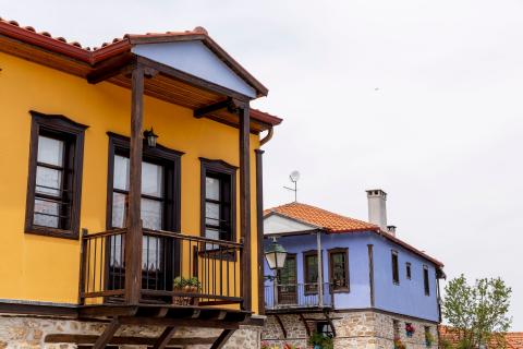 Παραδοσιακά σπίτια στην Αρναία Χαλκιδική