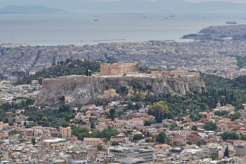 αξιοθεατα αθηνα λόφος της Ακρόπολης στον αστικό ιστό